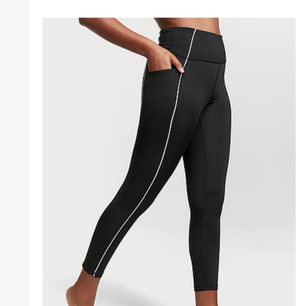 Victoria’s Secret Essential High Rise Leggings